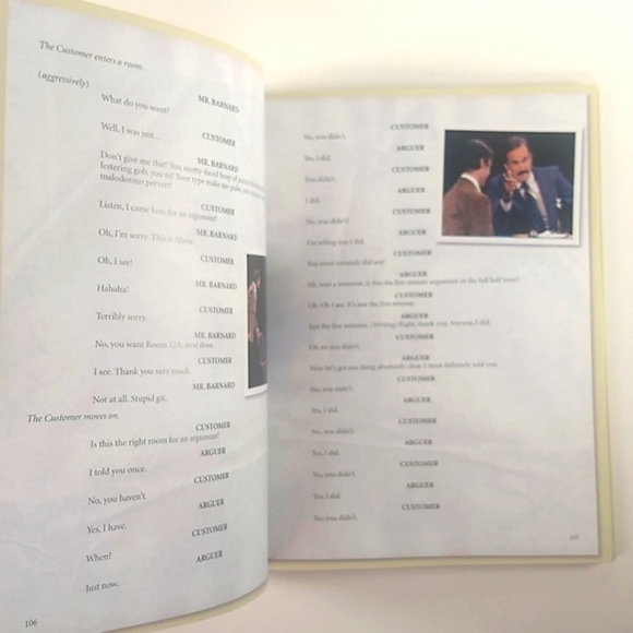 Monty Python LIVE Softcover Book 2009 - Picture 11 of 17